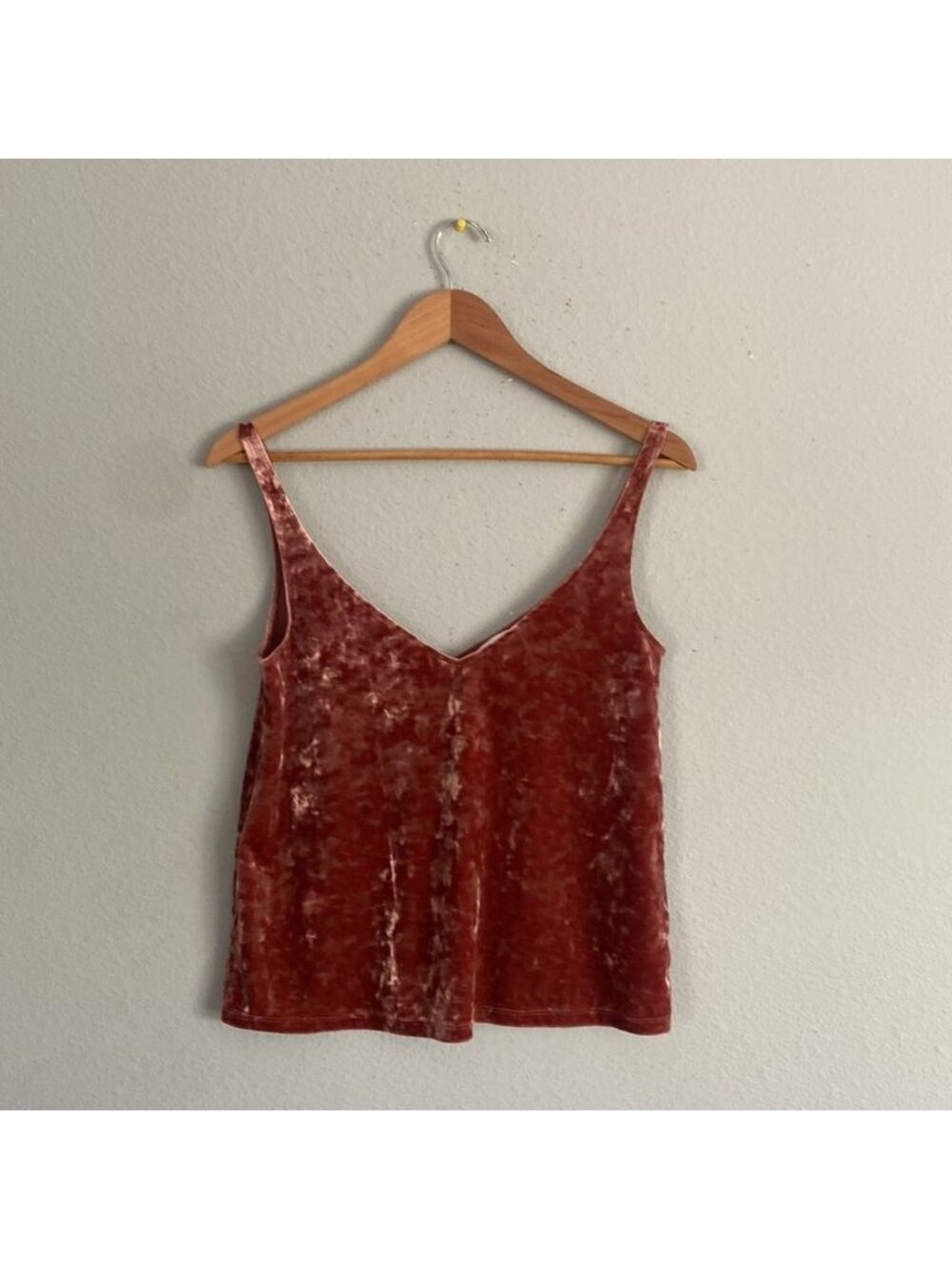  Tank Top - Picture 2 of 3